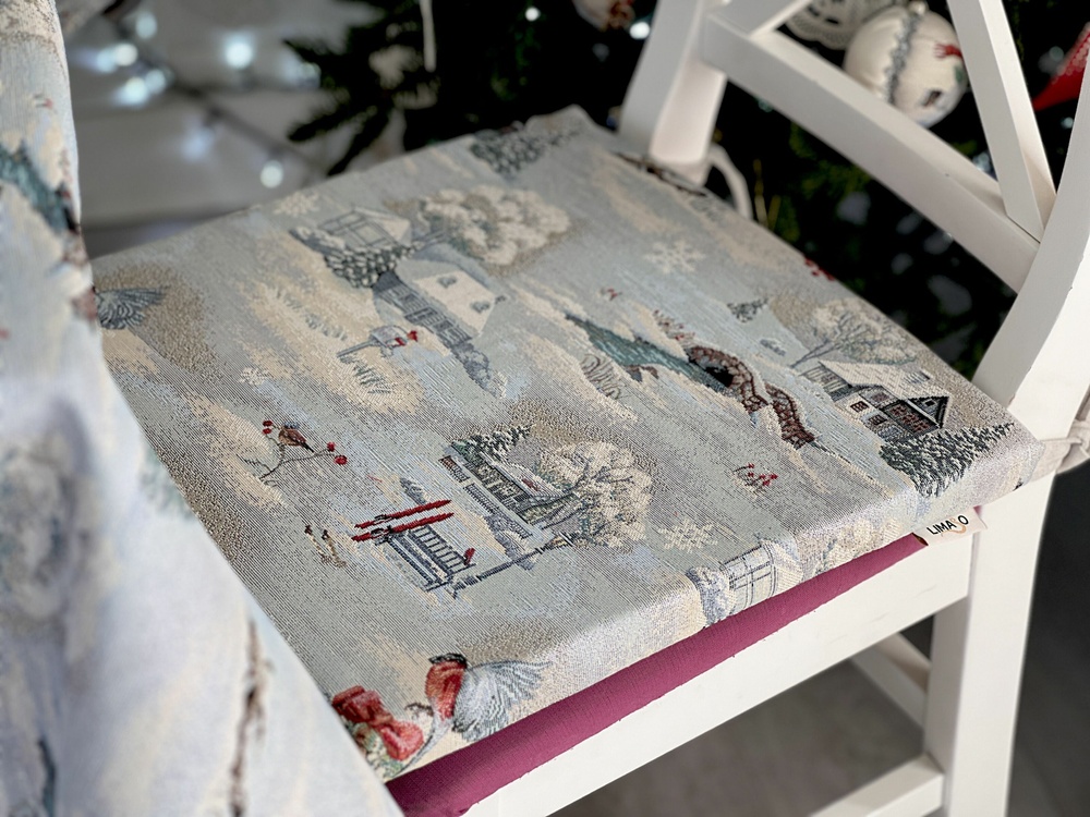 Подушка на стілець новорічна гобелен LimaSo EDEN 1254 "Снігова Казка", 40х40 см, Квадратна