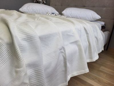 Покривало піке Комфорт Текстиль Вафелька, Ваніль, Молочний, 140х220 см