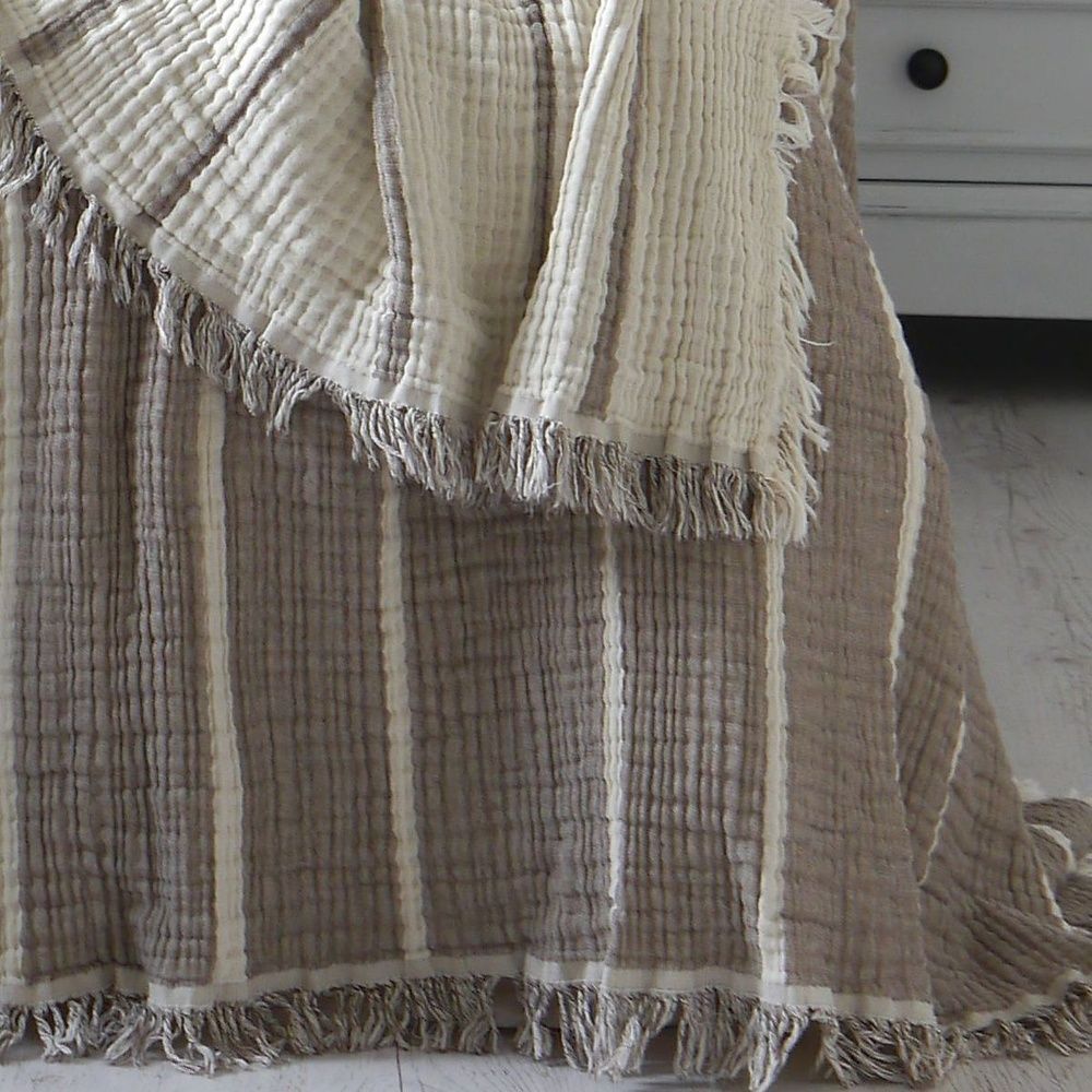Муслиновое покрывало-плед La Modno Pearl Taupe Brown