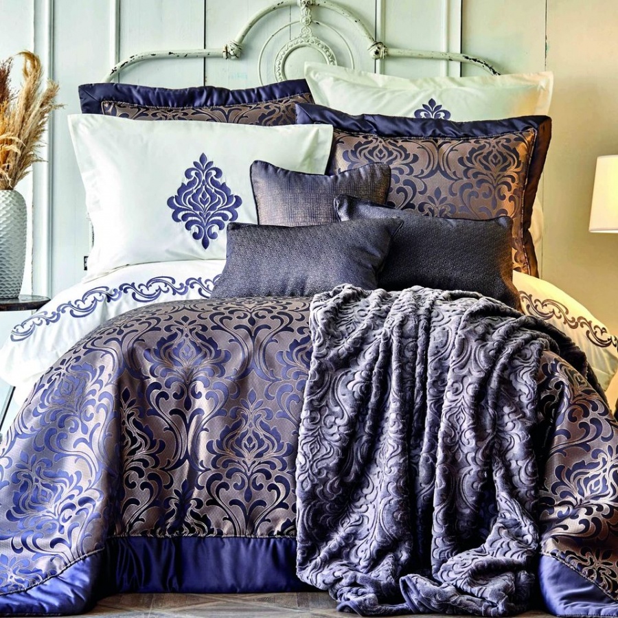 Набор постельное белье с покрывалом + плед Karaca Home - Queen yakut (13 предметов)