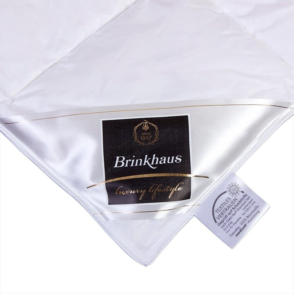 Пуховое одеяло Brinkhaus Luxury CHALET DUVET LIGHT Lifestyle Деми
