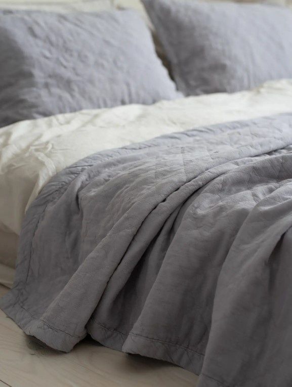 Покривало з наволочками LA MODNO HARMONY PEARL GRAY