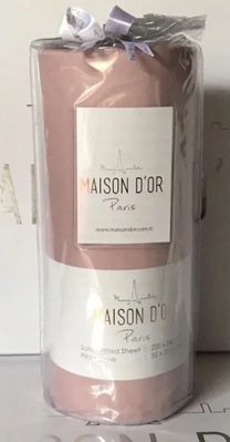 Простынь на резинке сатин с наволочками Maison Dor saten pudra