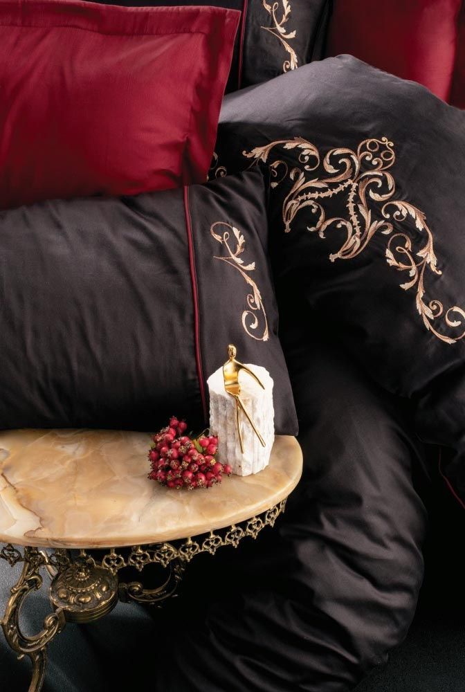 Постільна білизна з вишивкою Cotton Box Brode Saten Sarita Bordo