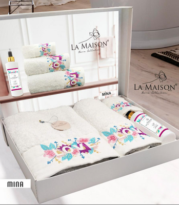 Набір рушників новорічний з ароматом La Maison Mina  (3шт)