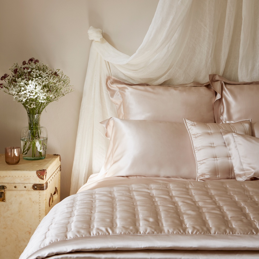 Шелковое постельное белье Gingerlily Plain Blush
