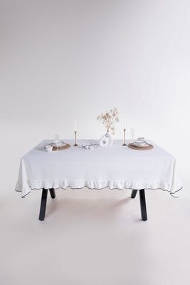 Прямоугольная скатерть из вареного хлопка с рюшей Limasso Exclusive Essualte Snow White