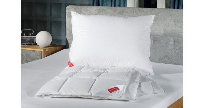 Подушка пуховая Hefel Mont Blanc (3-Kammer) Medium