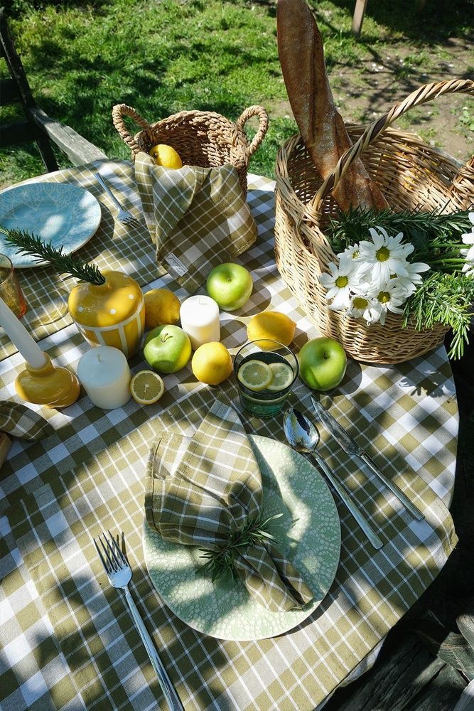 Скатертина з серветками Istanbul Piknik Set 140х180 см Happy Days Yesil