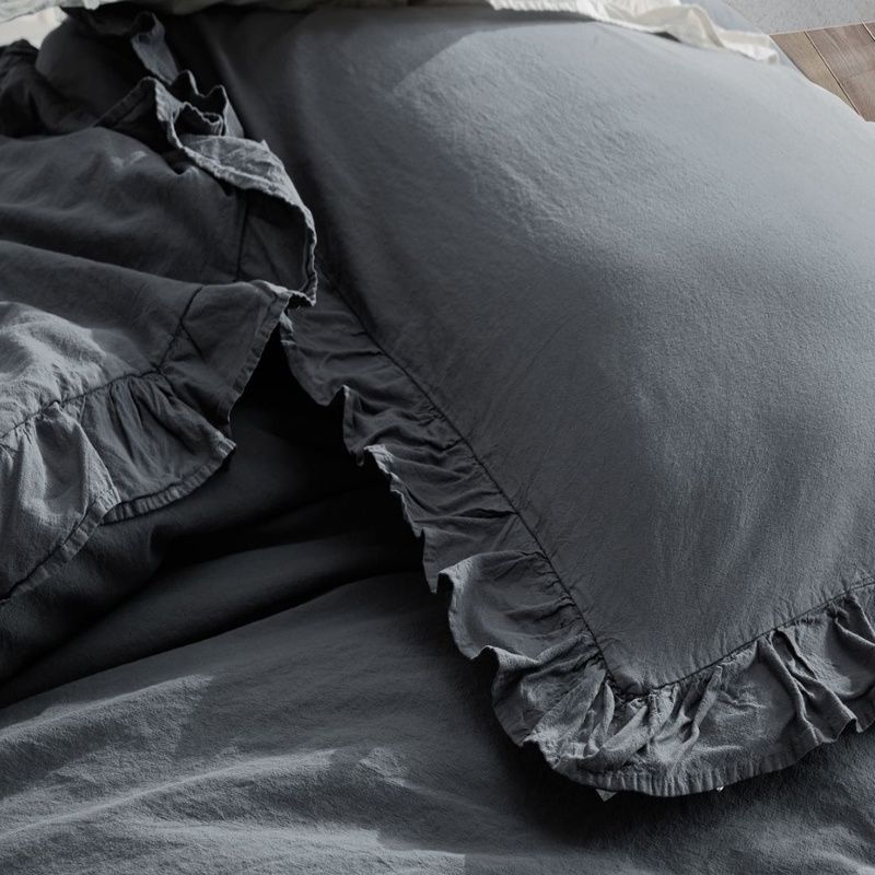 Постільна білизна варена бавовна з рюшами Macas Home Graphite