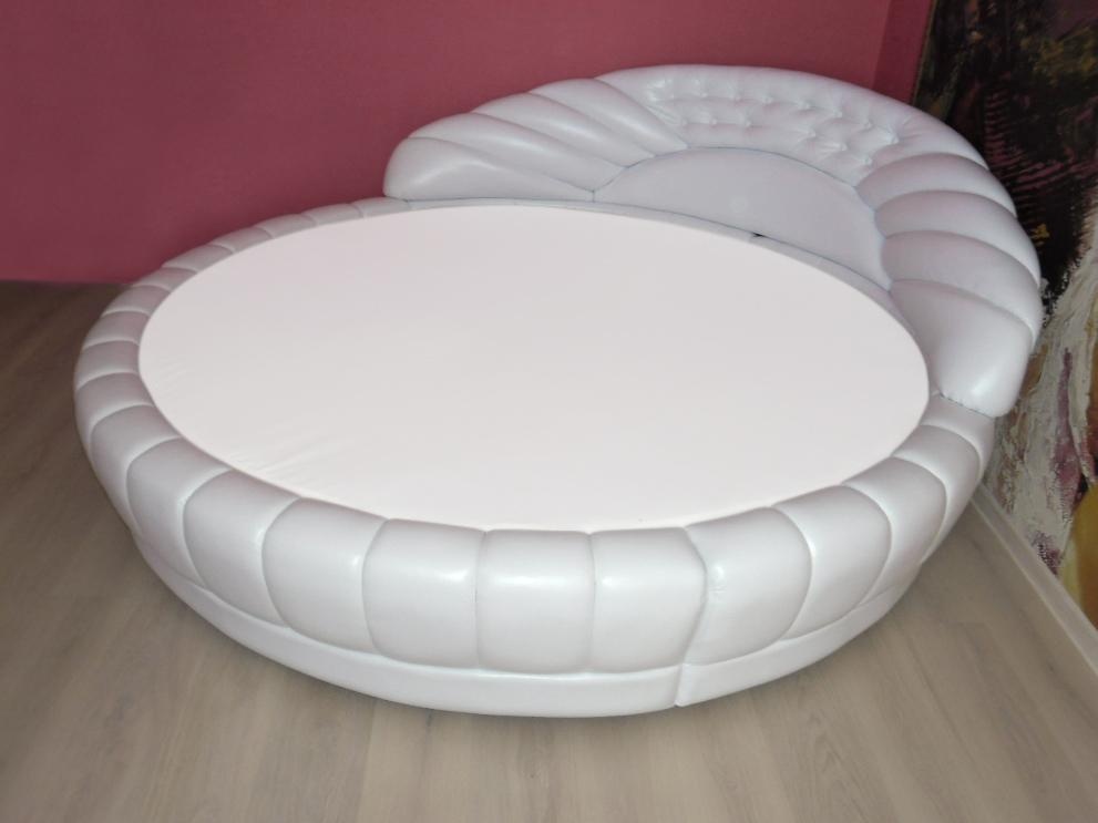 Постільна білизна на круглу ліжко "Almira Mix" білий + салатовий