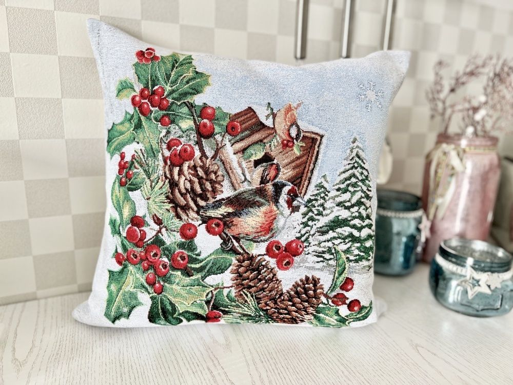 Новогодняя наволочка гобелен LimaSo (SQUIRREL CO1-NV), 45х45 см