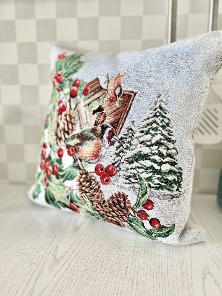 Новогодняя наволочка гобелен LimaSo (SQUIRREL CO1-NV), 45х45 см