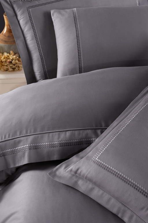 Постільна білизна First Choice сатин V.I.P Satin Moonlight Gomez Quicksilver